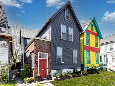 142 N Pearl St