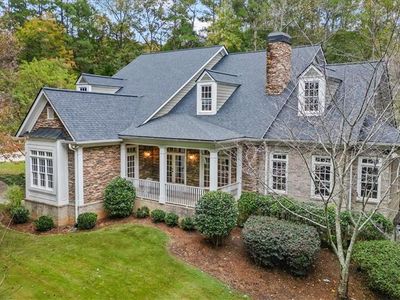 2068 Coolidge Way NW