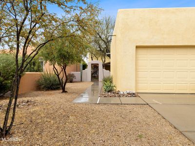 10482 E Wayne Moody Ln