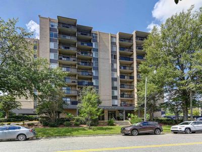 619 King St APT 805
