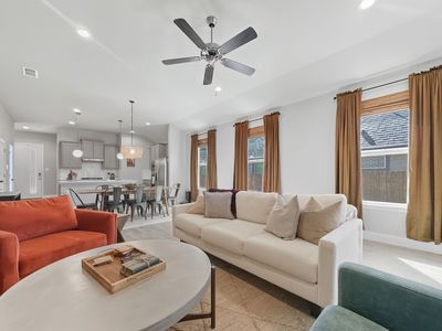 2216 Redwing Dr