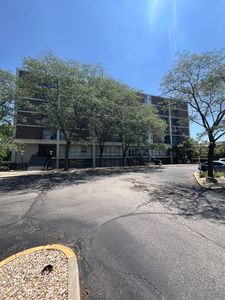 1043 S York Rd APT 202