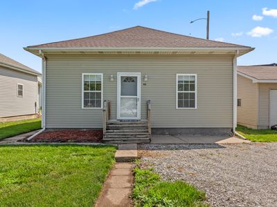 102 5th St