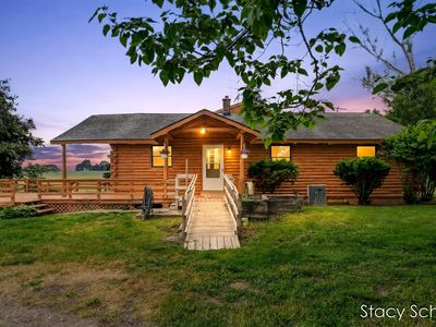 3108 Dumont Rd