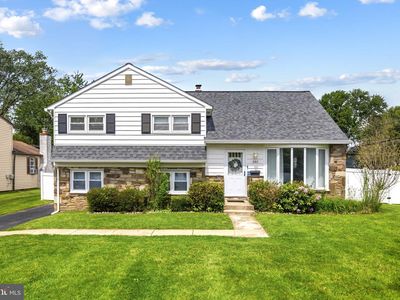 282 Henry Ave