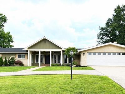 214 Crestwood Dr