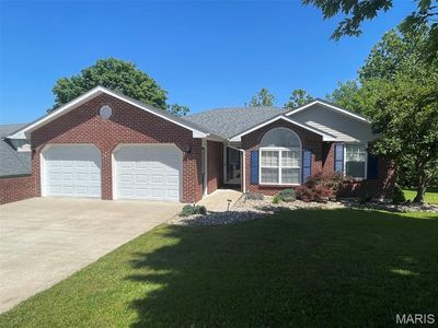 1611 Independence Dr