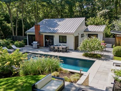 12 Surrey Ct