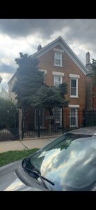 2340 S Sacramento Ave