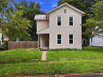 438 McDonald St