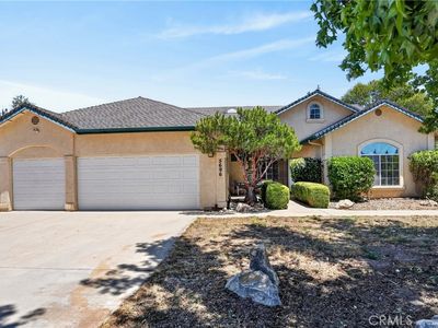 5696 Loma Real