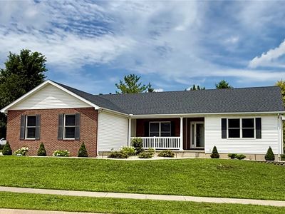 140 Lexington Cir