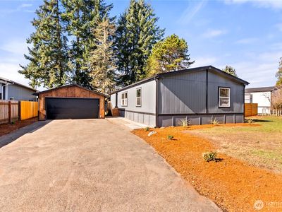 819 Nisqually Park Drive SE