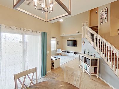 46 W Camino Rancho Lucido