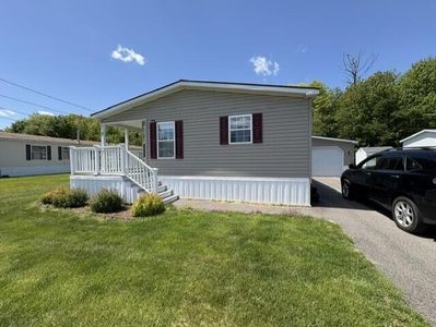 8 Windsor Drive