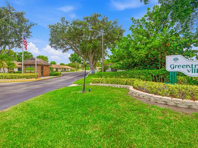 4843 Greentree Lane #B