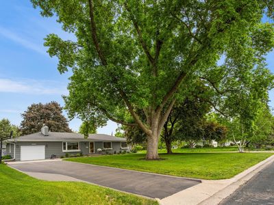2500 Overlook Dr