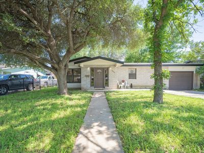 226 EDGE AVE