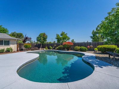 5320 Maybelle Way