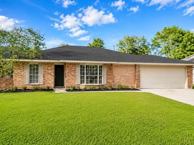 4427 Algernon Dr