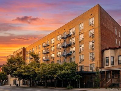 2661-63 Marion Avenue #2B