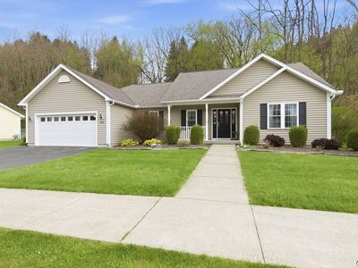 404 Tamarack Ter