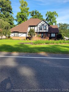209 E Loch Haven Dr