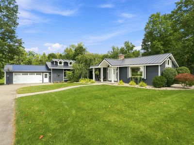 458 E Woodview Dr