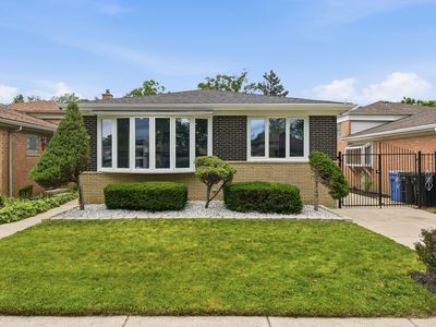1056 W 107th Pl