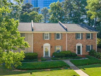 1673 Executive Park Ln NE