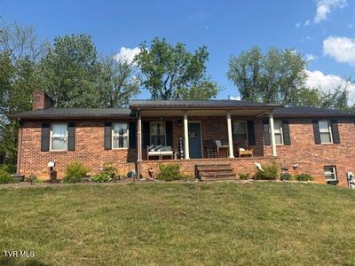 179 Cloverleaf Dr