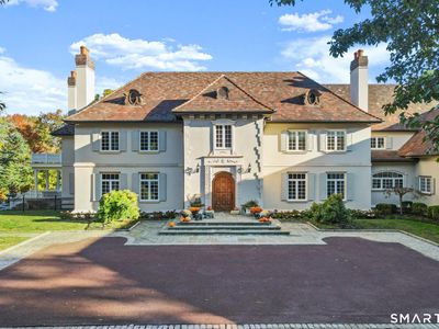 4 Cowdray Park Drive