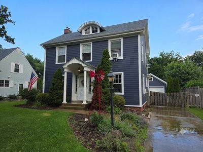 Property at 323 N Jefferson St, Batavia, IL