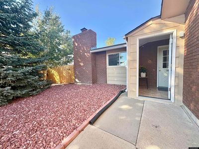2016 Adobe Ave