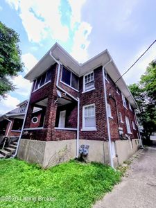 2124 Sherwood Ave