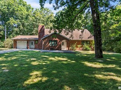 Property at 29334 Carlinville Cutoff Rd, Girard, IL