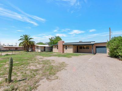 2416 S Forgeus Stra