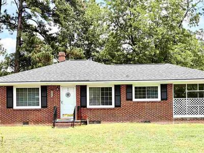 1402 Rollins Ave