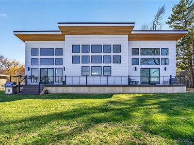 2501 Lake Rd