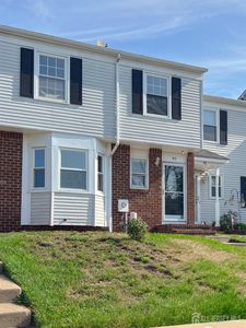 45 Astor Ct