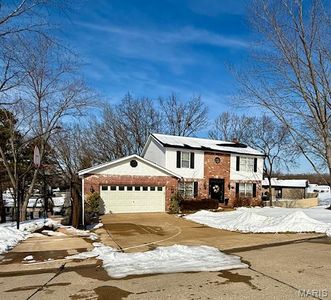 6127 Barrington Oaks Dr