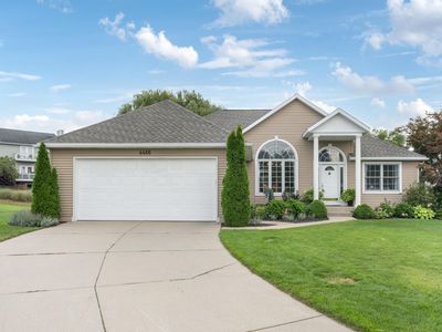 4466 Lytham Dr