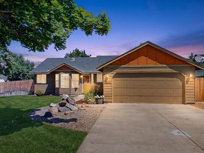 2939 SW Reindeer Ave