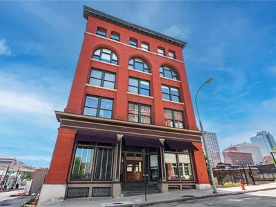 609 Central St APT 1104