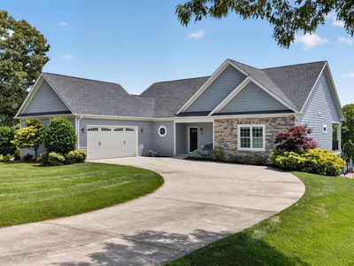 104 Saint Christopher Ct