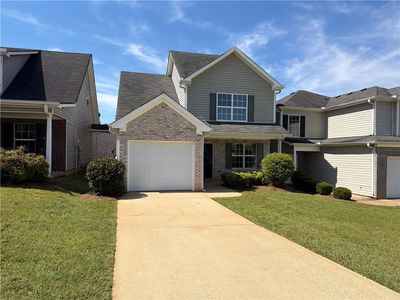 807 Carlton Pointe Pl