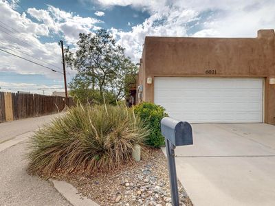 6021 Alamosa Way NW