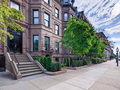 144 Commonwealth Ave APT 4