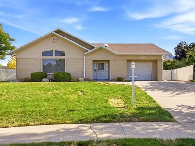 3669 S Kimbary Cir
