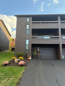 Property at 18 Sherman Oaks Dr, New Hartford, NY